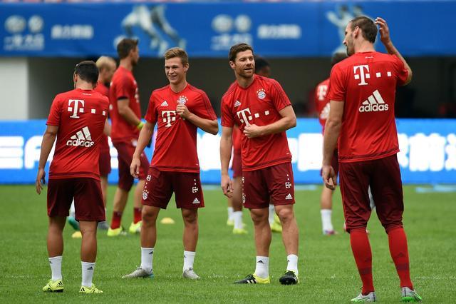 开云-荷兰主场大胜挪威,轻松拿下关键三分球